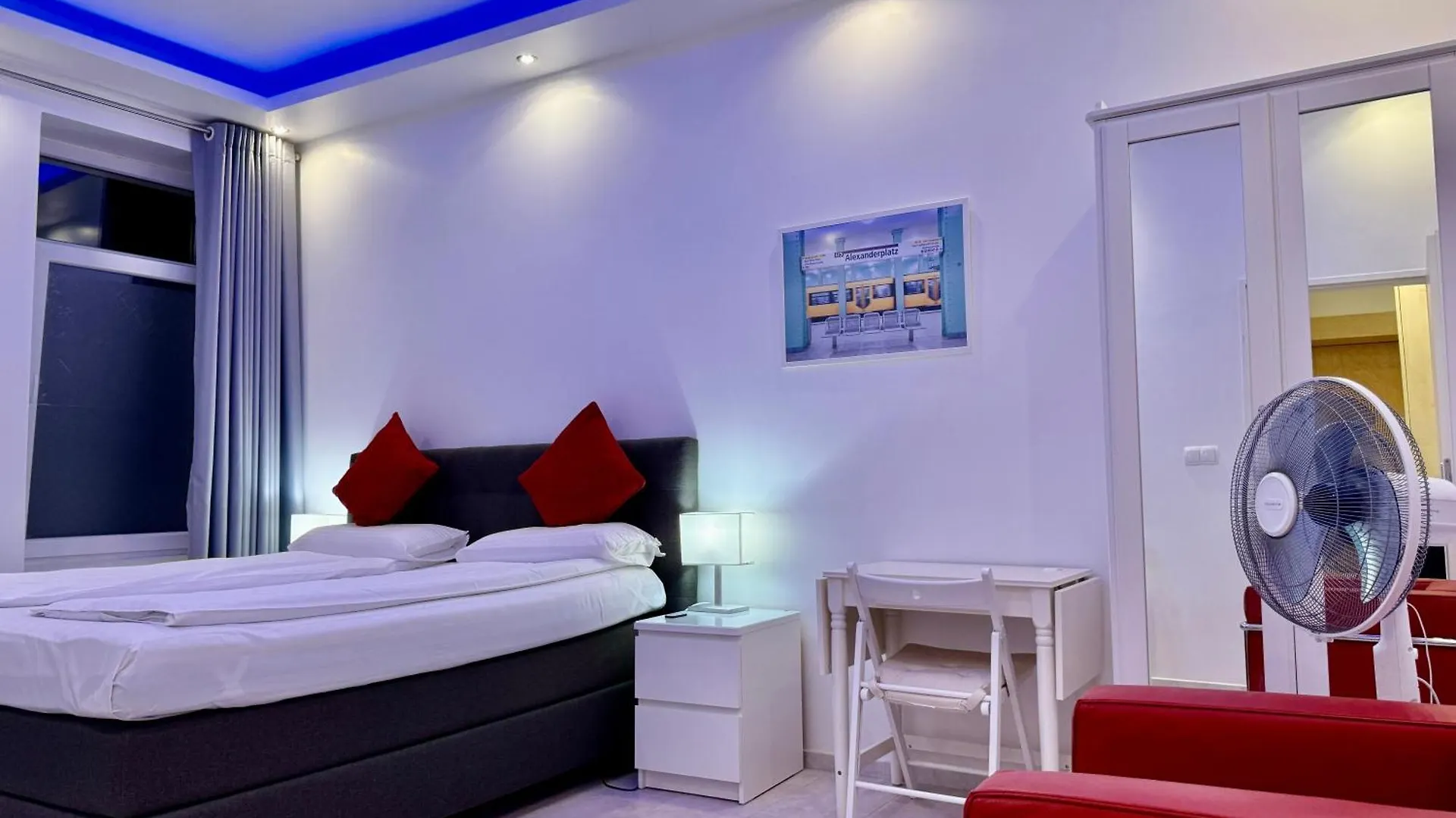 Brandneues Apartment Mit 3 Schlafzimmern برلين ألمانيا